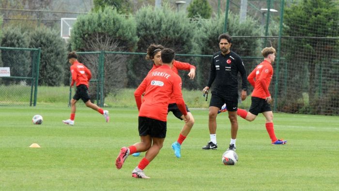 Erdal Güneş Milli takımdan ayrıldı